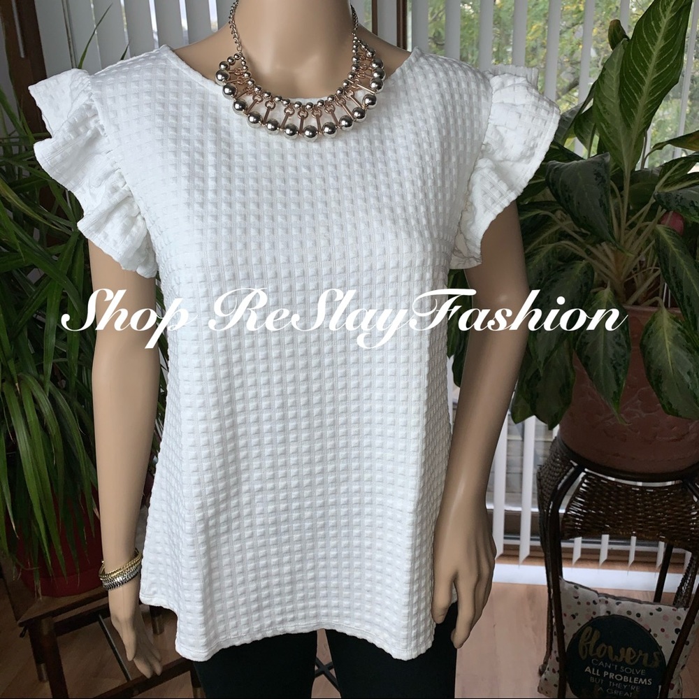 💜Banana Republic White Ruffle Short sleeve Top.